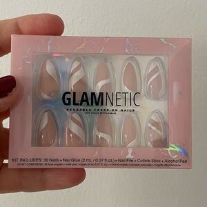 Glamnetic Marshmallow Swirl Press-On Nails